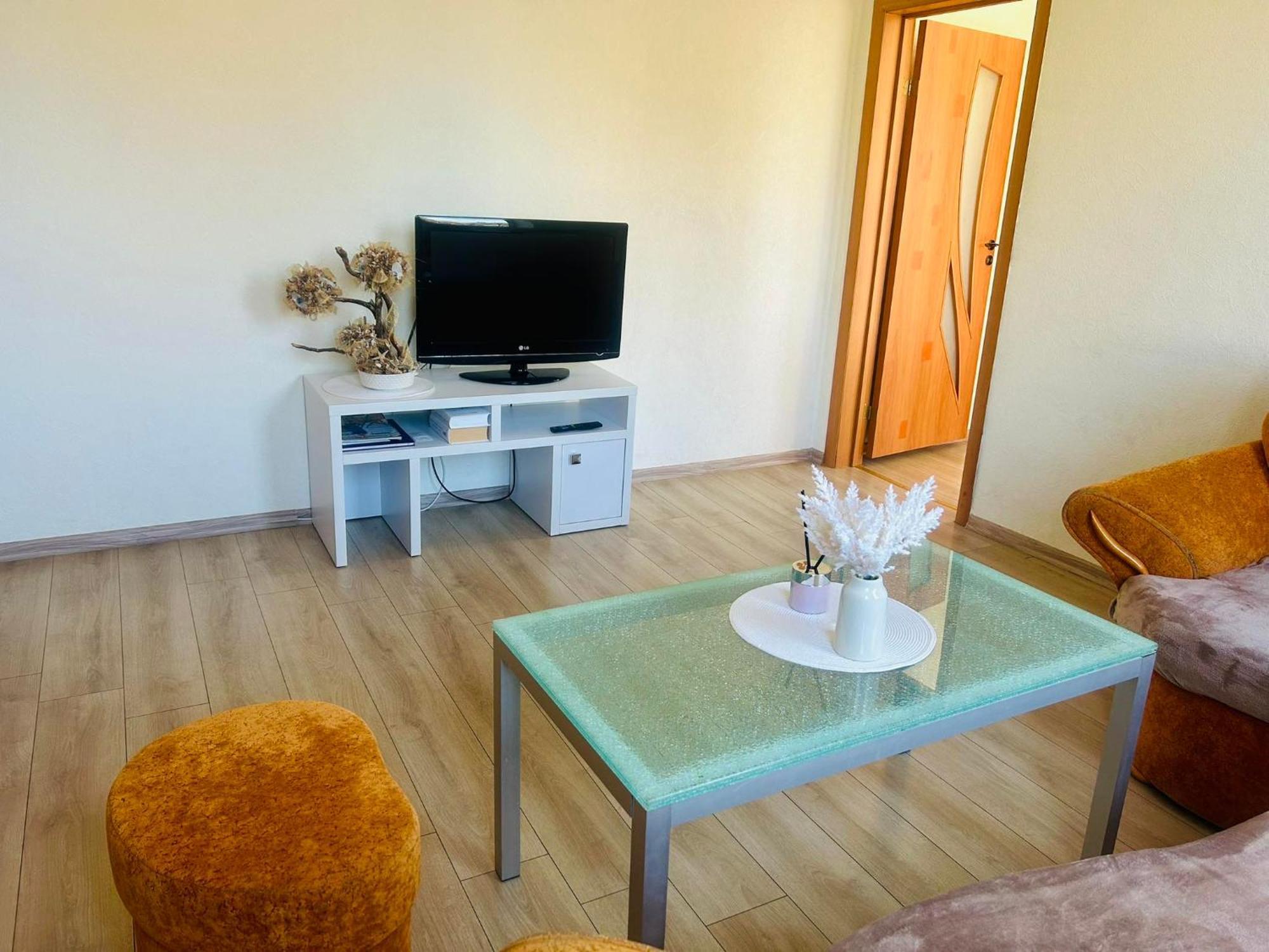 Ezero Apartamentai シャウレイ エクステリア 写真